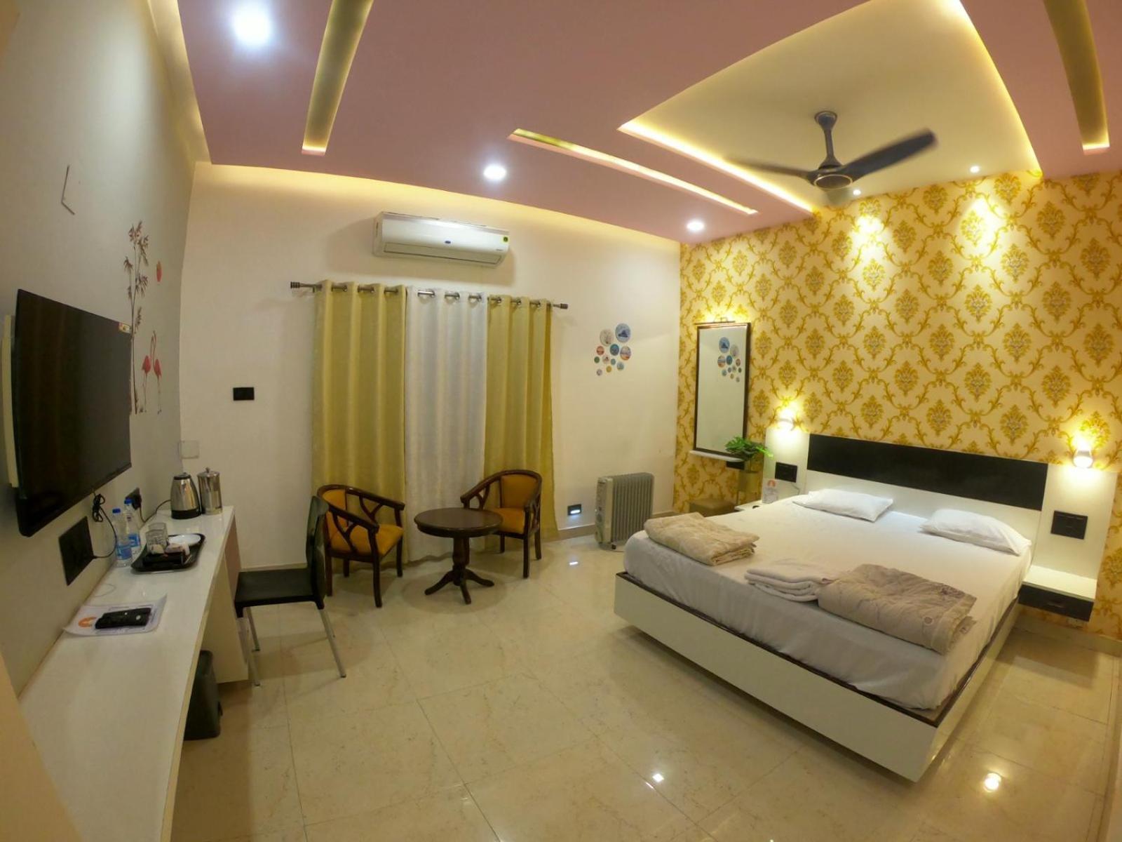Hotel Buddha Park, Paharia, Varanasi Exteriör bild