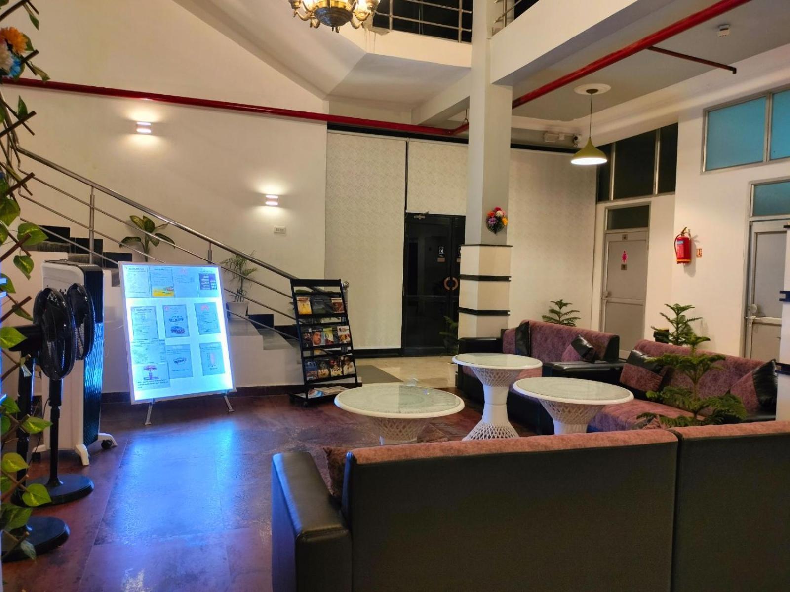 Hotel Buddha Park, Paharia, Varanasi Exteriör bild