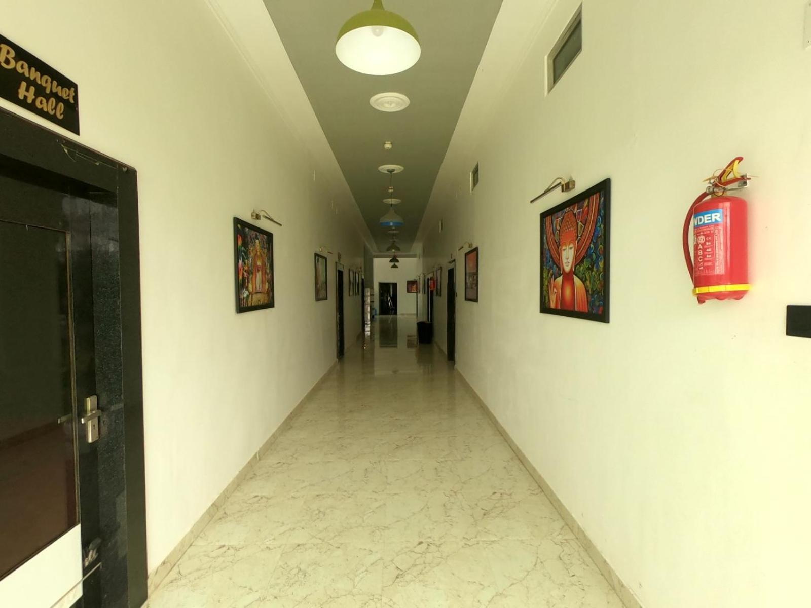 Hotel Buddha Park, Paharia, Varanasi Exteriör bild