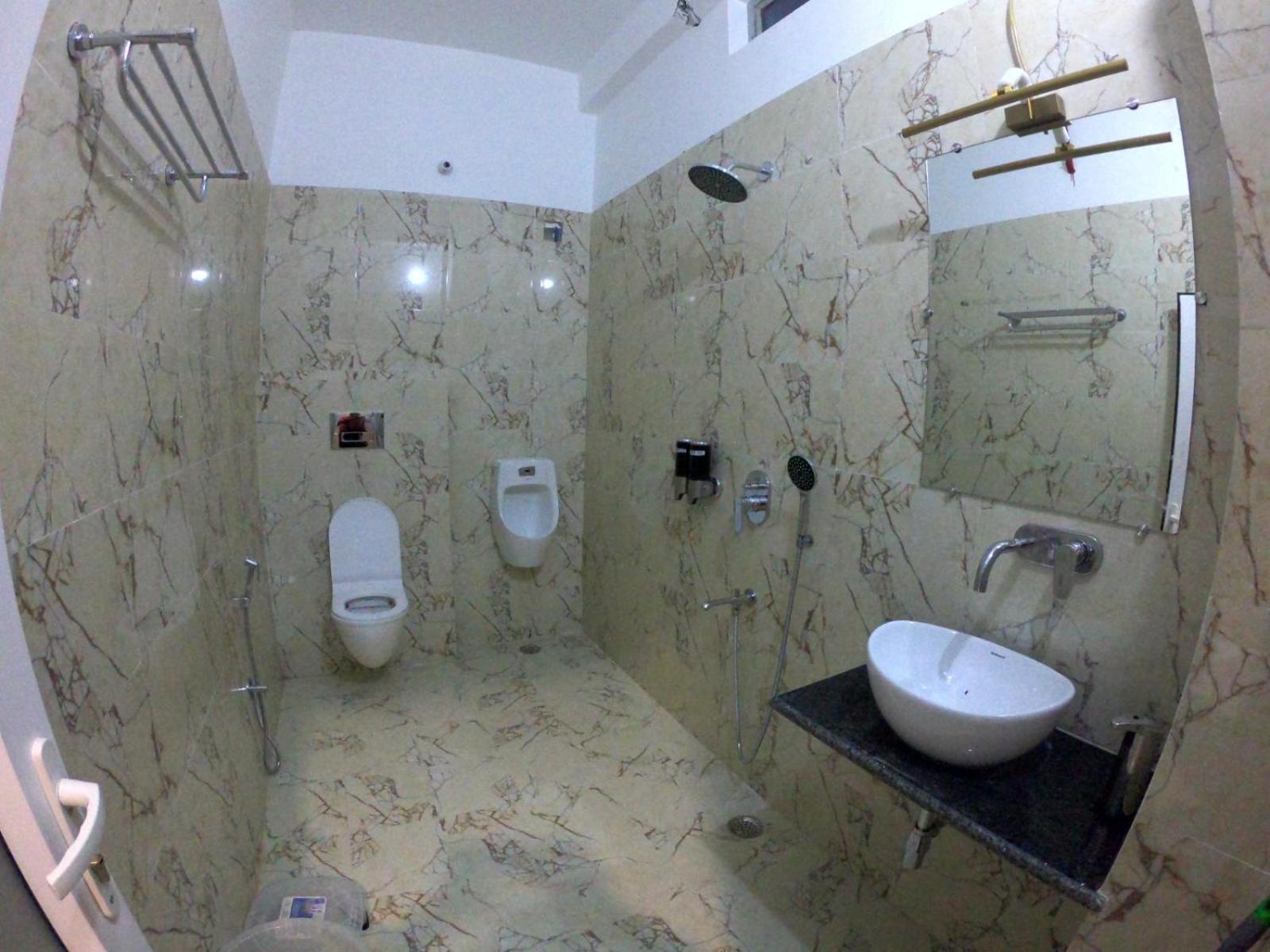 Hotel Buddha Park, Paharia, Varanasi Exteriör bild